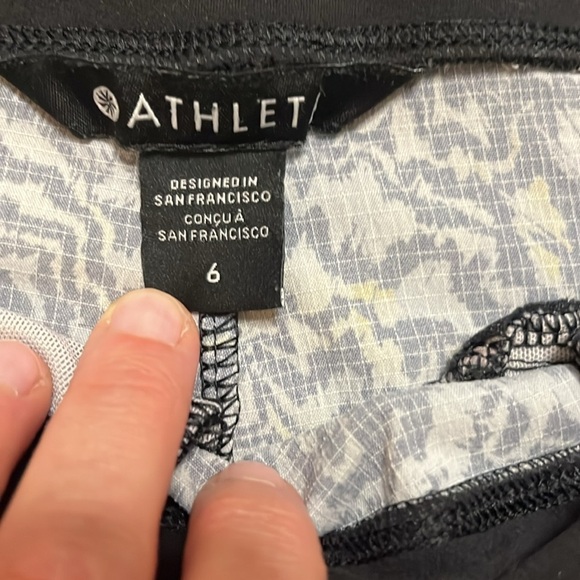Athleta Women’s Joggers Size 6 – Black with Psychedelic Print - Picture 4 of 8